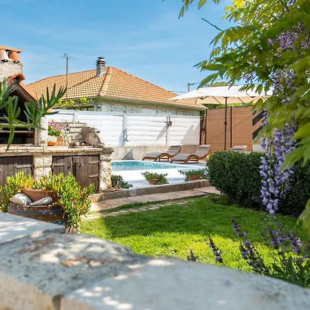 Apartment Adriana On Peaceful Location With Pool