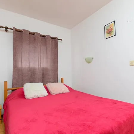 Apartment Adriana On Peaceful Location With Pool