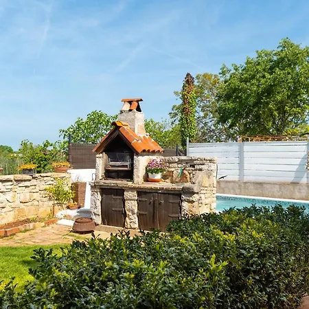 Apartment Adriana On Peaceful Location With Pool