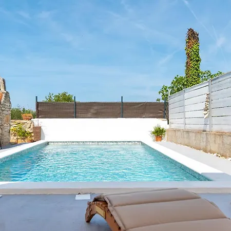 Adriana On Peaceful Location With Pool