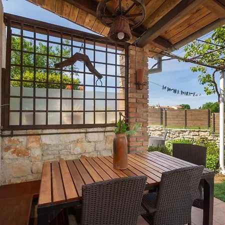 Apartment Adriana On Peaceful Location With Pool